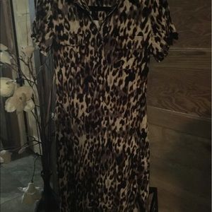 Animal print short sleeve mini dress